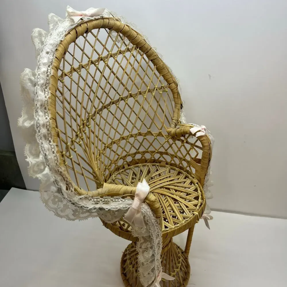 vtg peacock chair doll size lace bow trim wicker‎ plant stand cottagecore boho